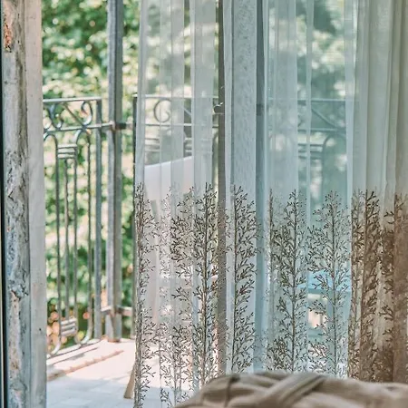 Turunc House מלון