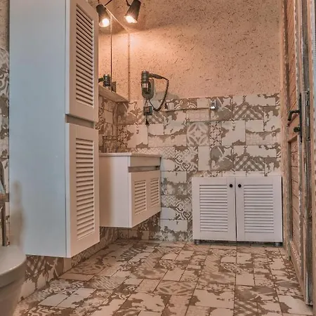 Turunc House מלון *