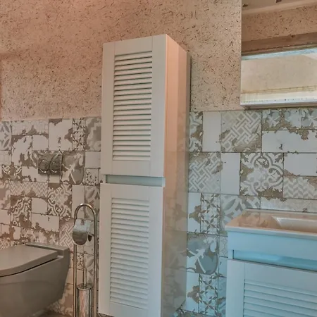 Hotel Turunc House *